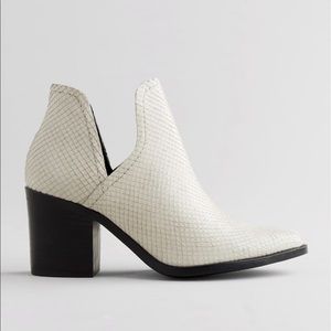 Steve Madden Petra Open Side White Booties
